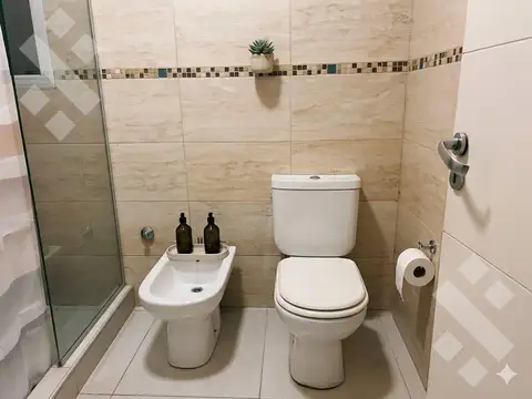 Casa 5 ambientes con 2 baños