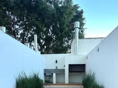 VENTA DE DUPLEX CON JARDIN. AMENITIES. APTO CREDITO