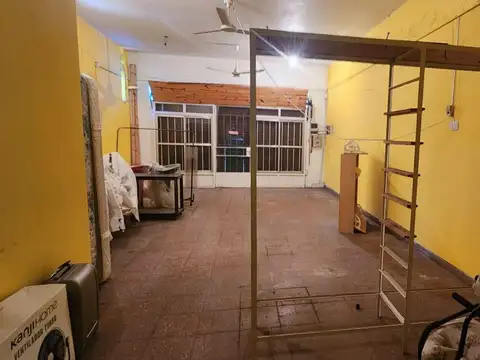 Casa 7 ambientes con 3 baños