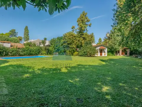 Casa en Venta en Los Mirasoles, USD 165.000