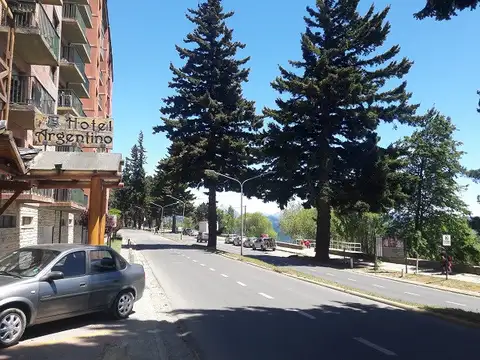 Av 12 De Octubre 600