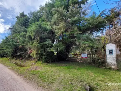 Casa en venta en Tiziano al 2800