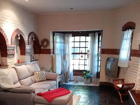 Casa en Venta en Haedo, USD 270.000