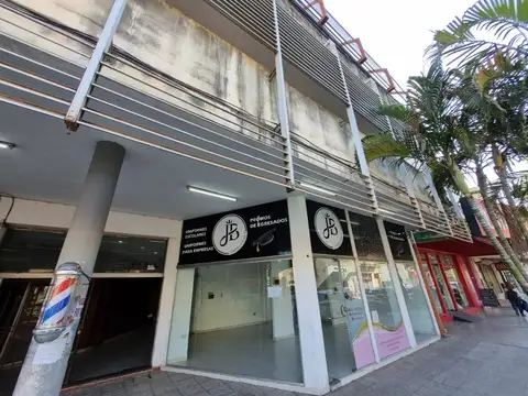 ILLIA ARTURO 400, Piso P.B.