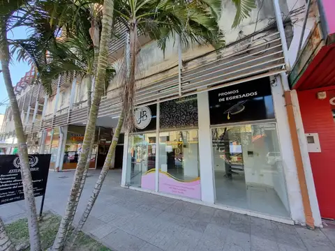 Local en Alquiler 40 años