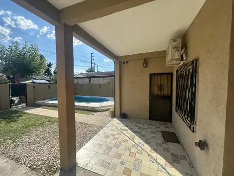 Oportunidad,  3 casas de 3 ambientes cada una, patio y pileta 