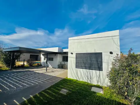 Casa en Venta al Oeste
