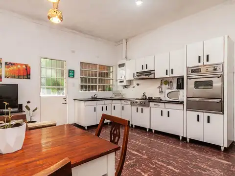 Avenida General Tomás de Iriarte 2400