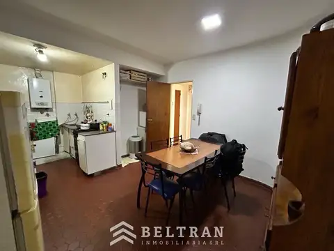 Suipacha al 700. 1er piso