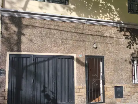 AMPLIA Y PRÁCTICA VIVIENDA EN CIUDAD