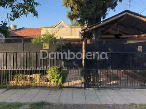 Casa  en Venta ubicado en Villa Gobernador Udaondo, Ituzaingó