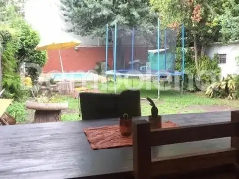 Casa  en Venta ubicado en Villa Gobernador Udaondo, Ituzaingó