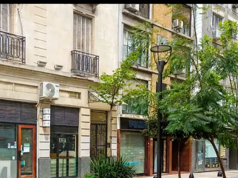 MONOAMBIENTE EN RETIRO PISO 1 CON PATIO