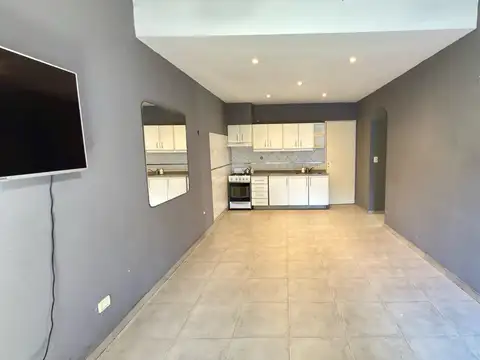 Depto Tipo Casa en Alquiler de 3 ambientes