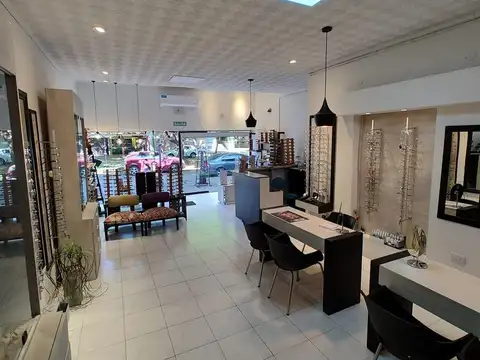 Local en Venta Via Pública
