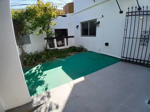 Casa Triplex  en Venta en Munro, Vicente López, G.B.A. Zona Norte