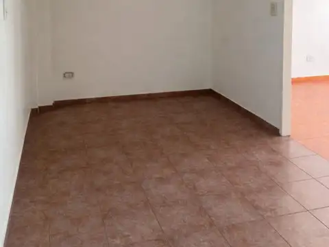 Departamento en Alquiler en San Justo, $ 650.000