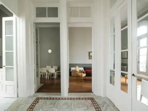 Monserrat, Chile 900, 3 amb, 80m2, u$S 2,000  (Alq min 3 meses)