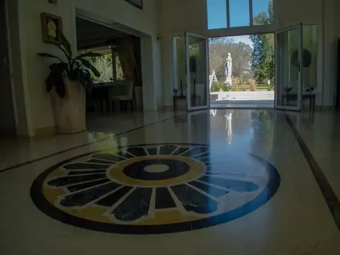 Casa en Venta de 5 dormitorios