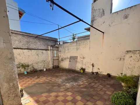 Depto Tipo Casa en Venta 45 años