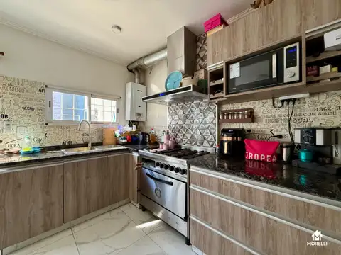 Casa 3 ambientes con 2 baños