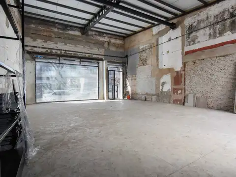 ALQUILER LOCAL COMERCIAL CON PATIO EN VILLA CRESPO