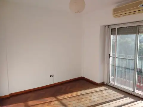 Depto Tipo Casa en Alquiler de 3 ambientes