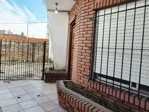Muñoz 3842