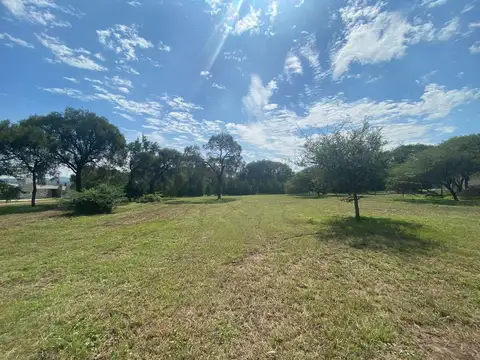 SE VENDE LOTE EN CAUSANA BARRIO CERRADO 