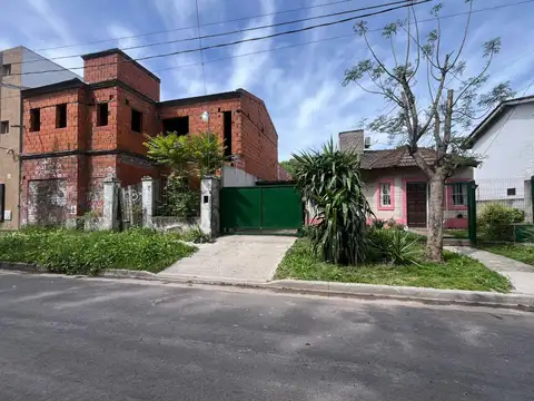 Gran Oportunidad! Casa en construccion en venta en Pilar centro