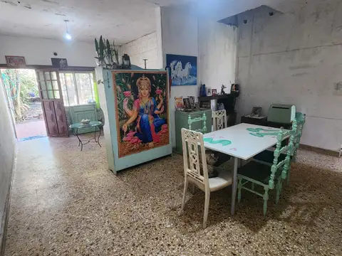 Casa 3 ambientes con 1 baño
