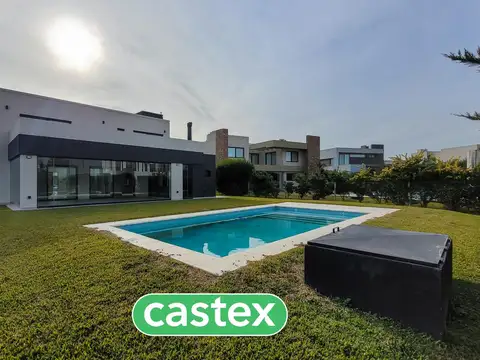 Casa en Venta en Terralagos