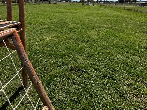 Barrio Parque Parada Robles 100