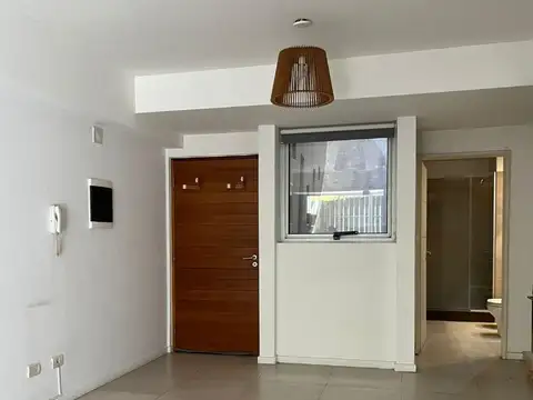 Ibera 2800, Piso 1