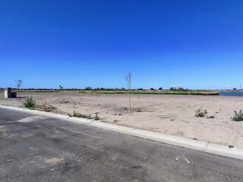 Terreno en Venta 20  mts Frente