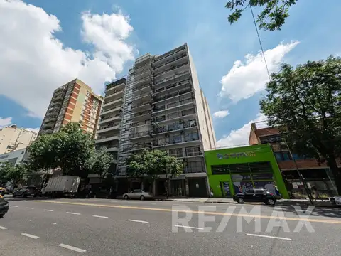 VENTA SEMIPISO 4 AMBIENTES CABALLITO CON COCHERA