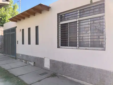 Casa 3 dorm, con piscina en Guaymallén