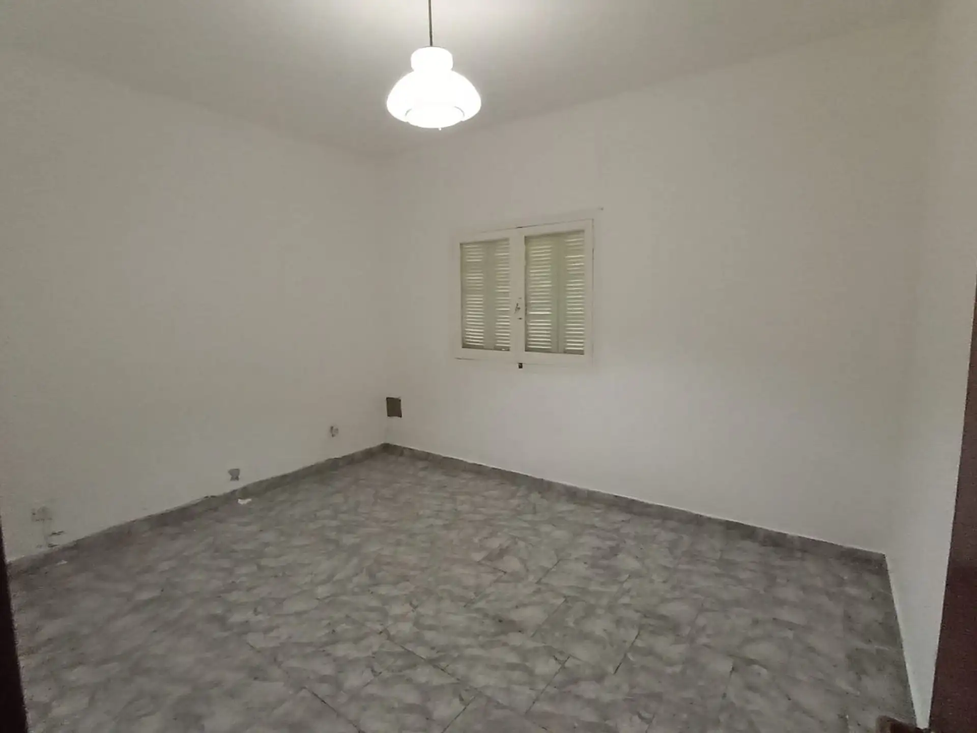 Casa 3 amb, 433m² en Aeroparque con garaje semicubierto