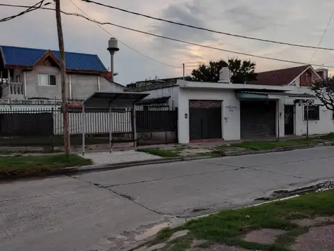 Venta Casa en Grand Bourg   3 Locales