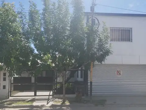 CASA EN VENTA EN VILLA REGINA + DEPARTAMENTO 