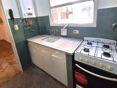 MOLDES 2600, PISO 1º