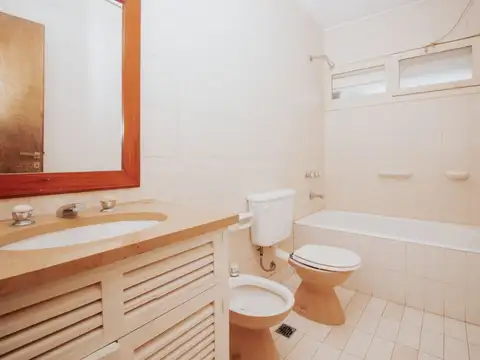 Casa Monoambiente con 4 baños