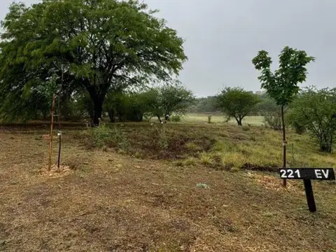 Terreno en Venta en Estancia El Terron, USD 240.000