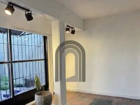 Casa en Alquiler con 1 cochera