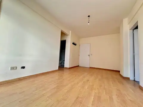 Departamento en Venta en Chacarita, USD 94.000