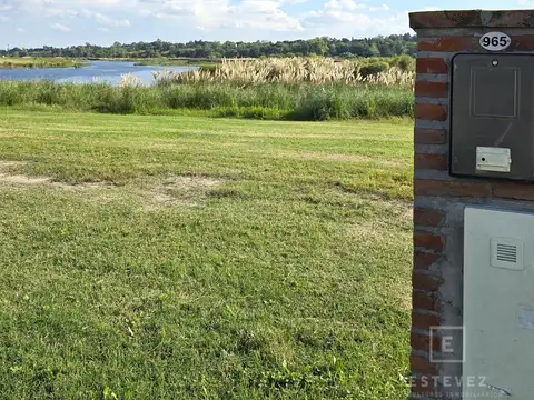 Lote al río en etapa 3 de El Naudir