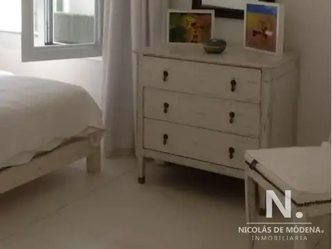 Casa en venta de 4 dormitorios, en la zona de la península.