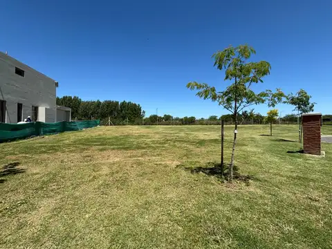 Terreno en Venta, FOS 45