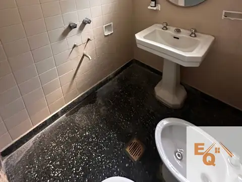 Casa 2 ambientes con 1 baño