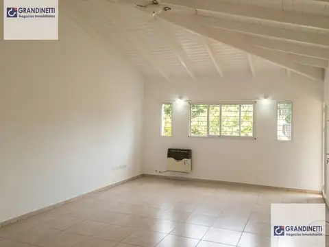 Casa 5 ambientes con 2 baños